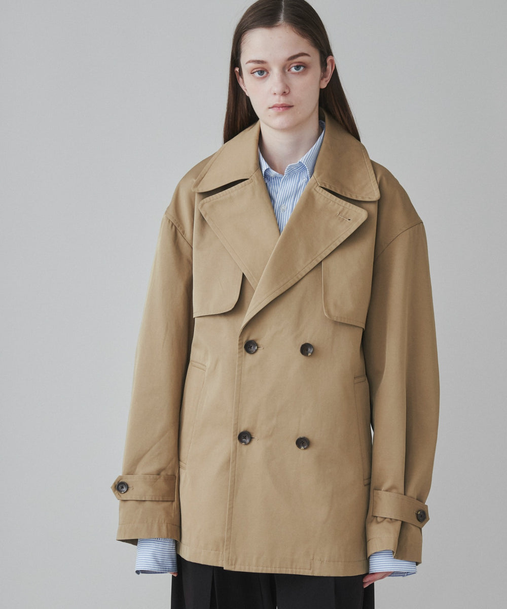 ホワイト モデル：173cm L着用