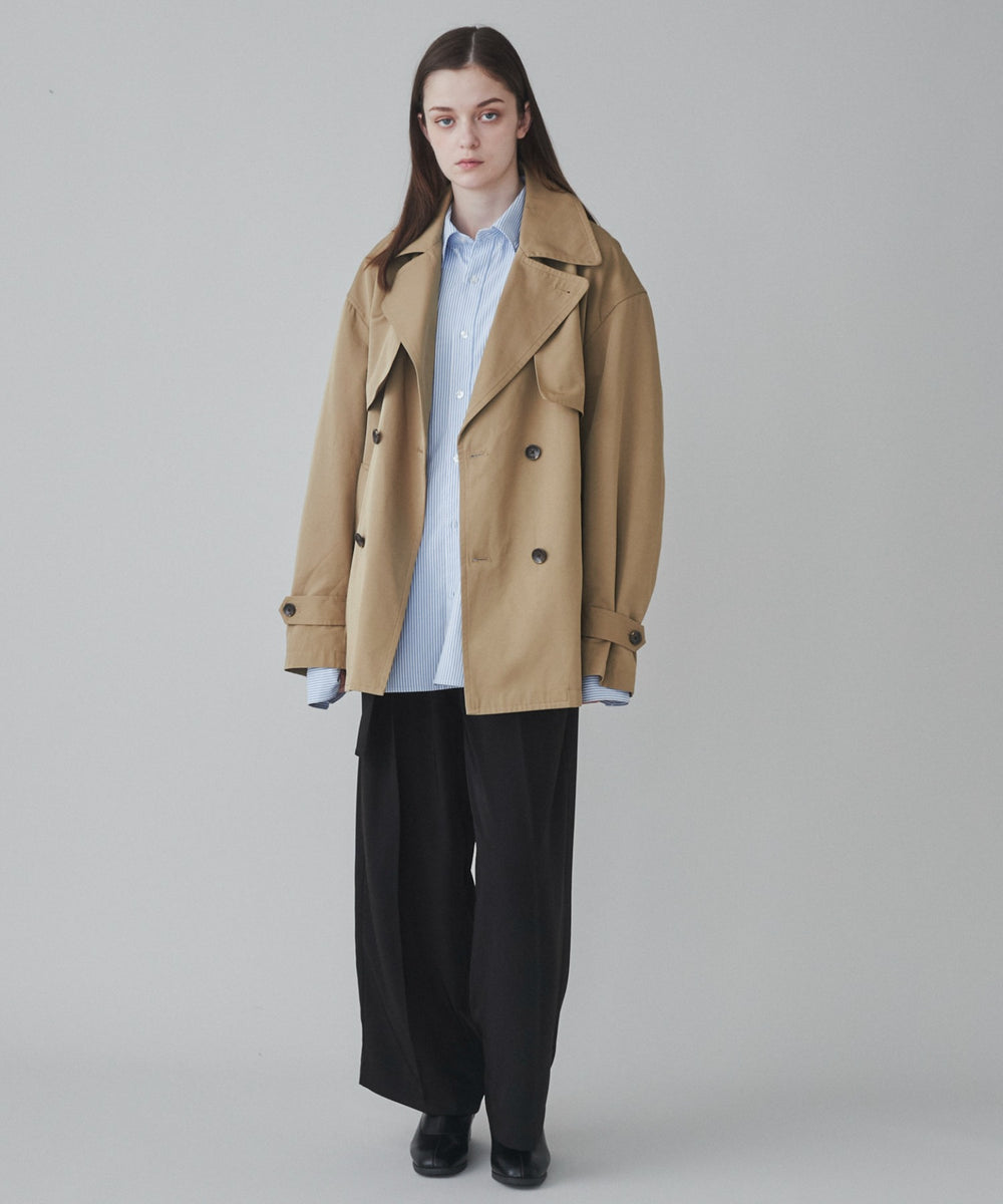 ホワイト モデル：173cm L着用