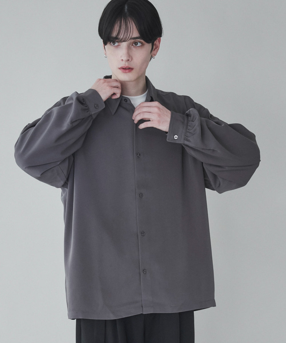 ホワイト モデル：180cm L着用