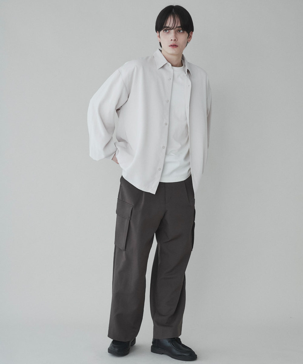 Lベージュ モデル：180cm L着用