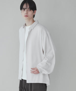 Lベージュ モデル：180cm L着用