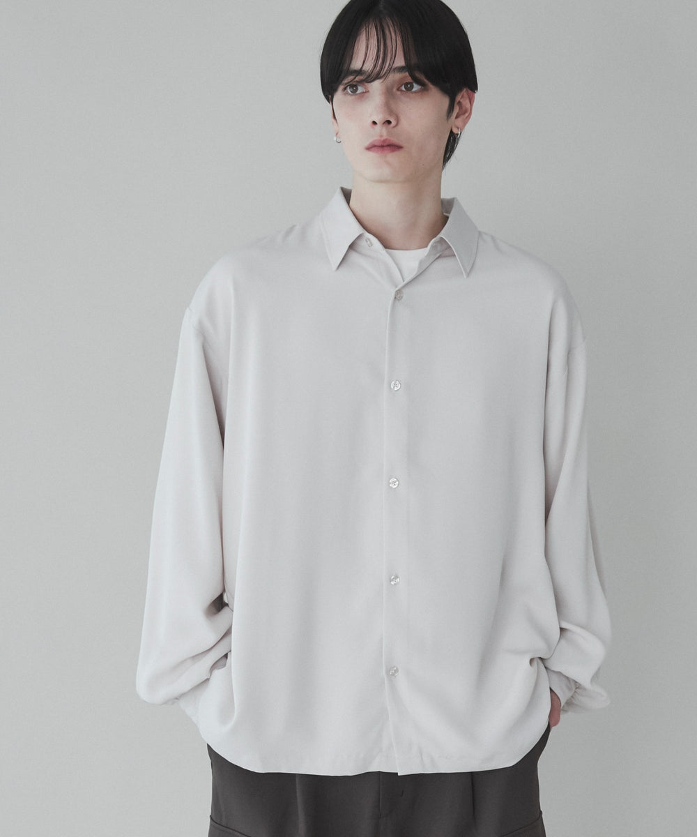 Lベージュ モデル：180cm L着用