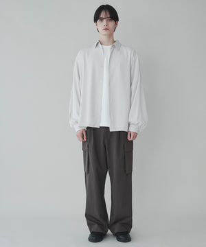 Lベージュ モデル：180cm L着用