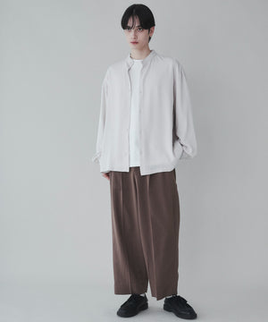 Lベージュ モデル：180cm L着用