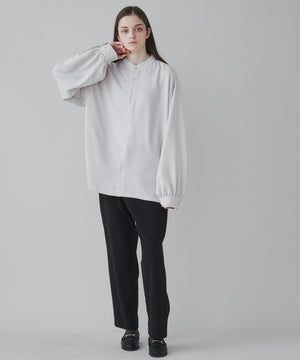 Lベージュ モデル：173cm L着用