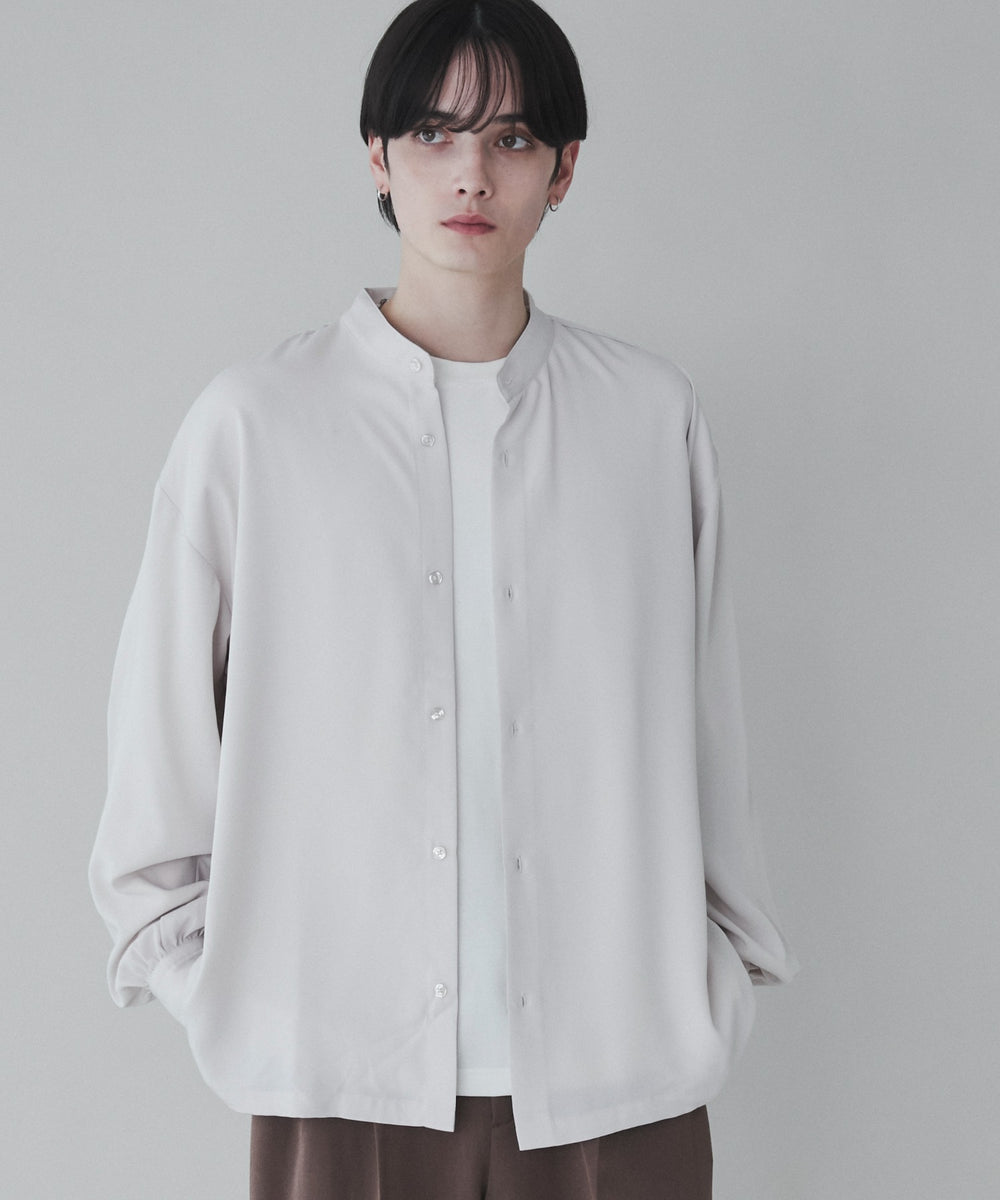 Lベージュ モデル：180cm L着用