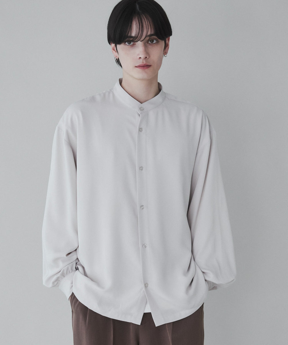 Lベージュ モデル：180cm L着用