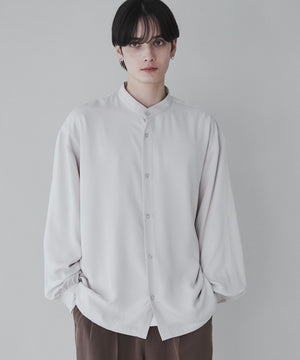 Lベージュ モデル：180cm L着用