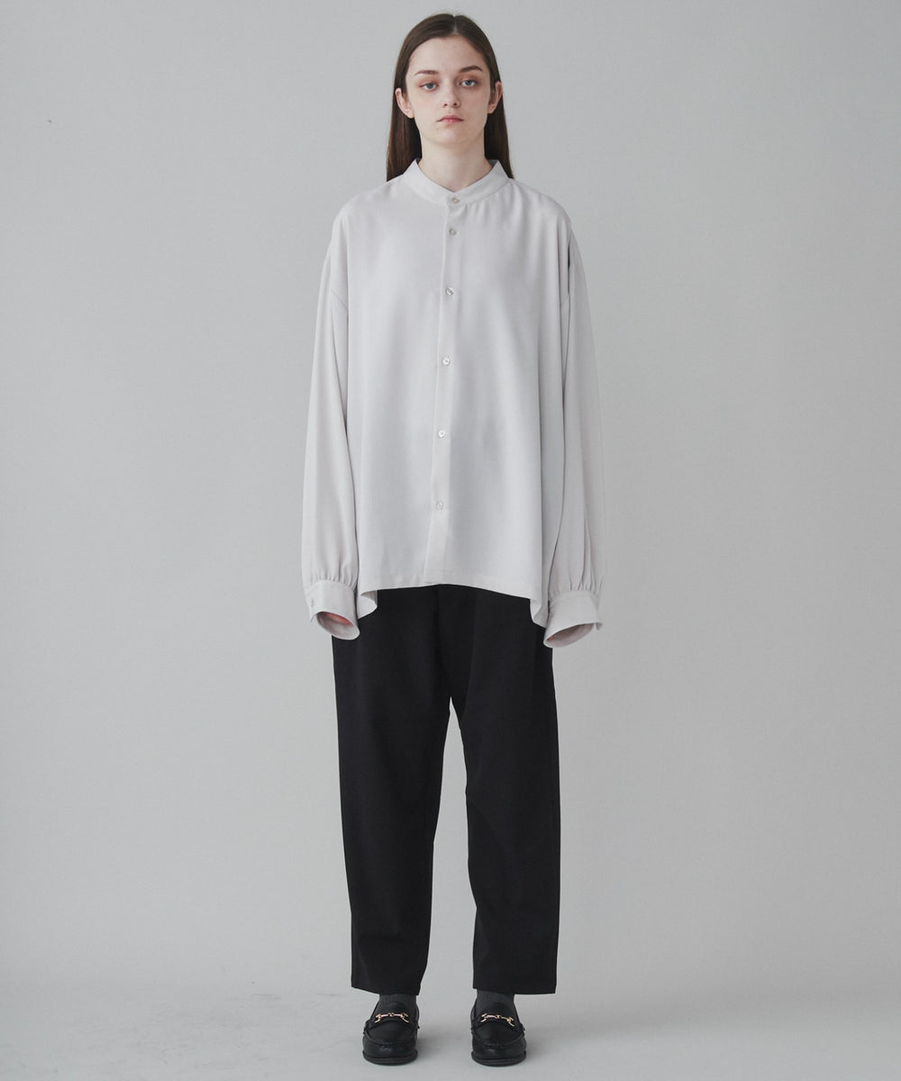 Lベージュ モデル：173cm L着用