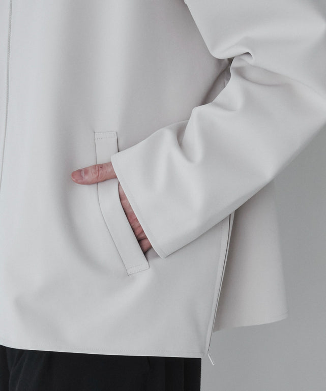 トロミノーカラーブルゾン