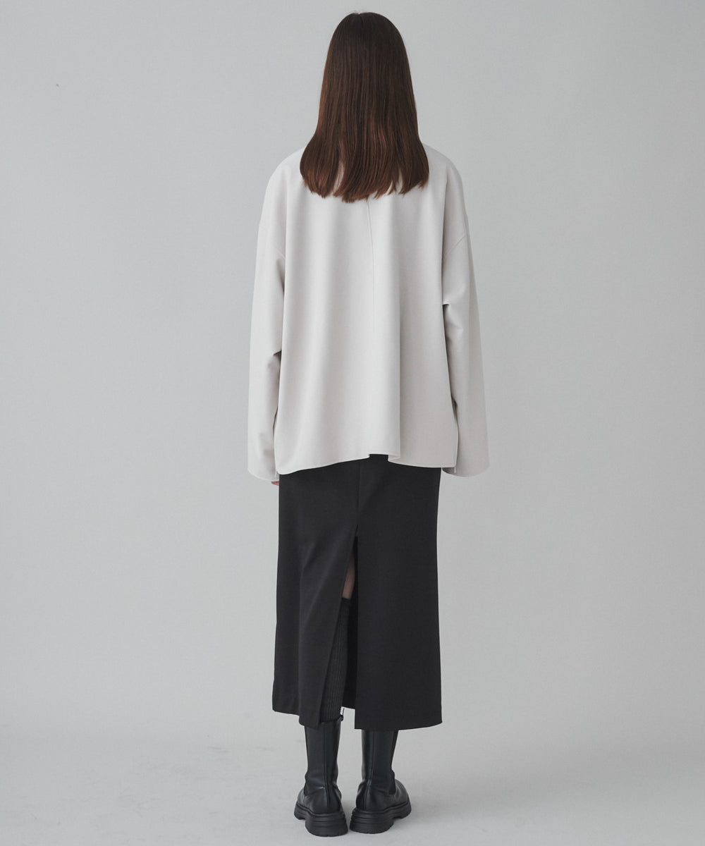 Lベージュ モデル：173cm L着用