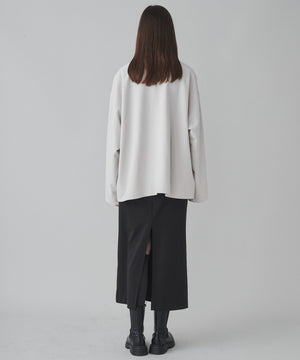 Lベージュ モデル：173cm L着用