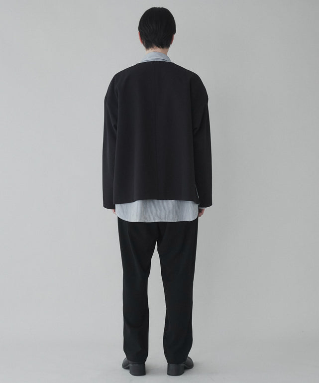 ブラック モデル：180cm L着用