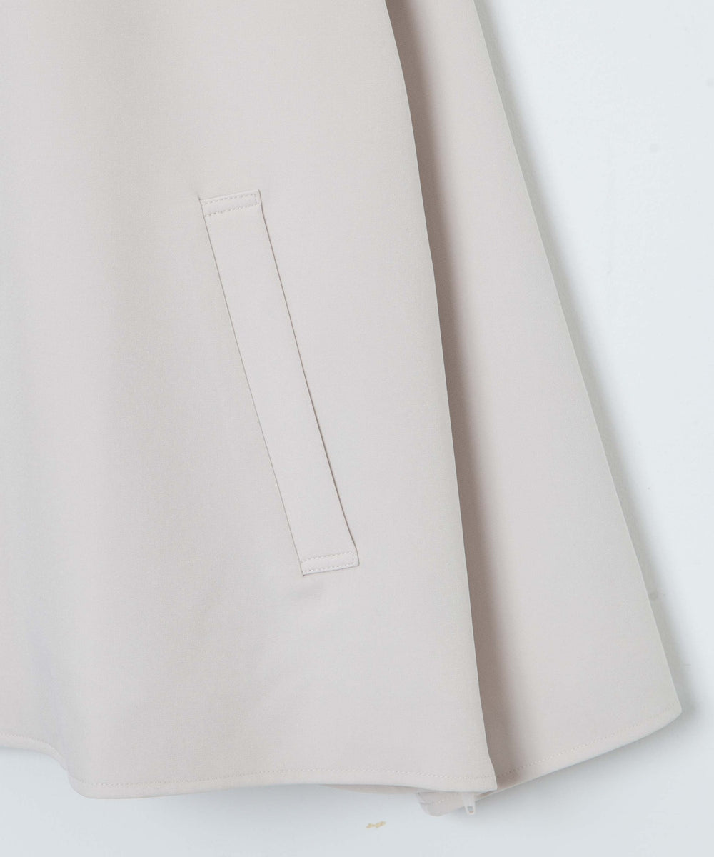 トロミノーカラーブルゾン