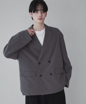 Dグレー モデル：180cm L着用