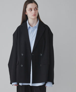 ブラック モデル：173cm L着用