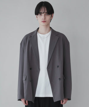 Dグレー モデル：180cm L着用