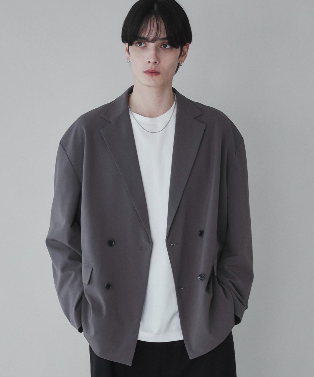 Dグレー モデル：180cm L着用