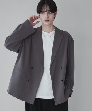 Dグレー モデル：180cm L着用