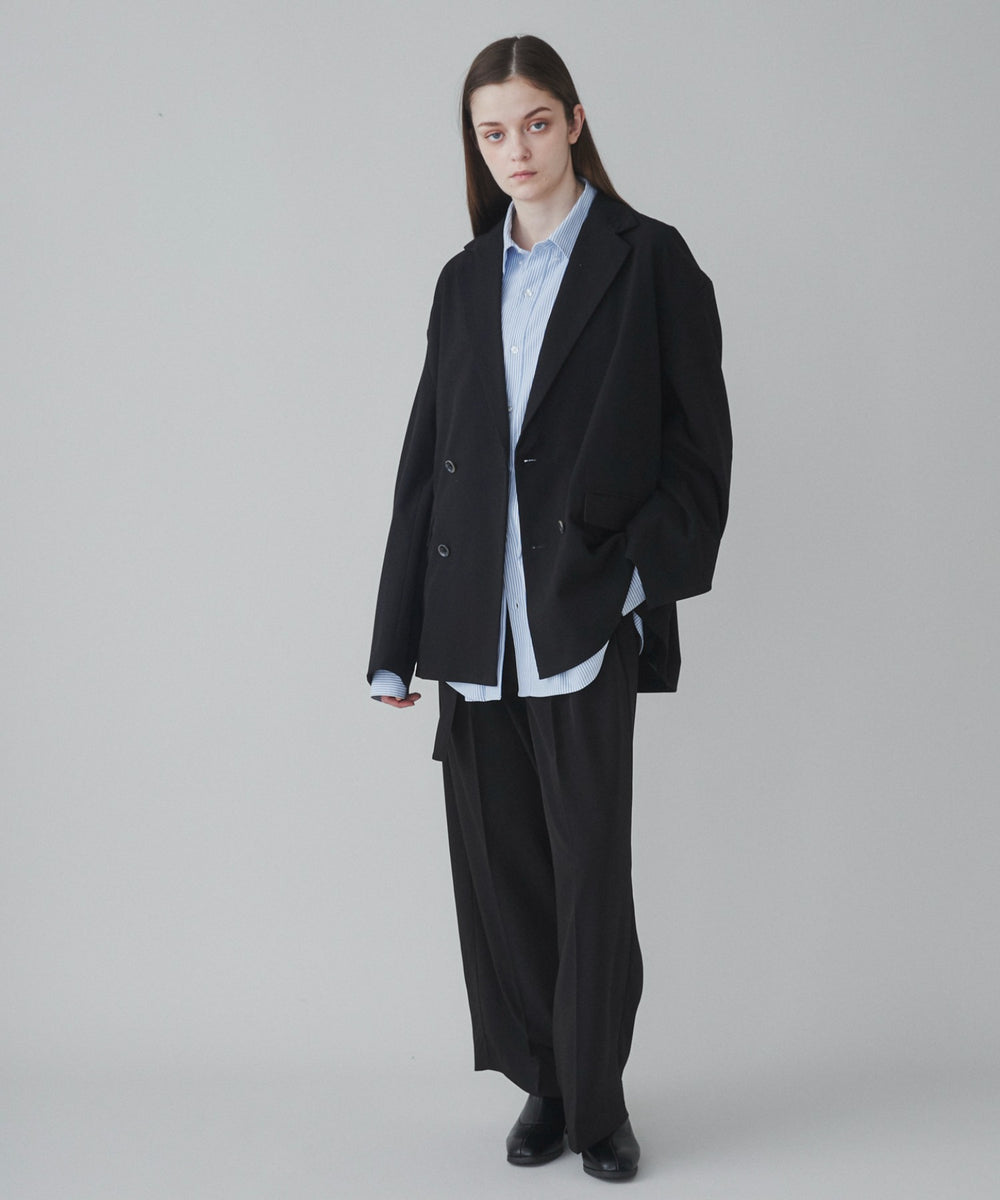 ブラック モデル：173cm L着用