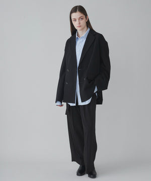 ブラック モデル：173cm L着用