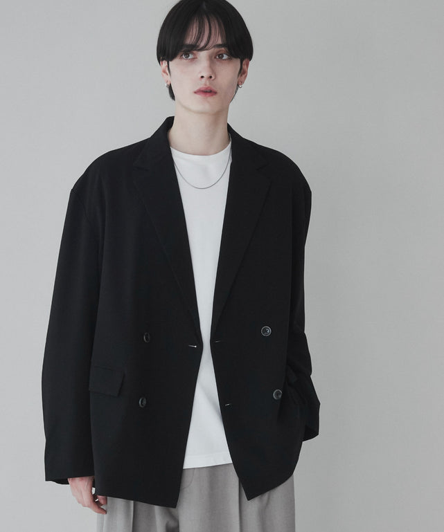 ブラック モデル：180cm L着用