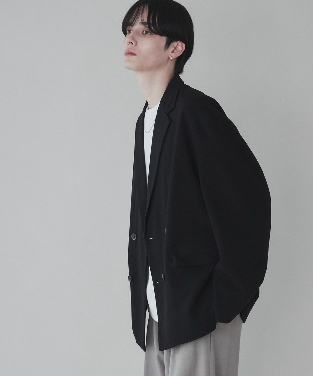 ブラック モデル：180cm L着用