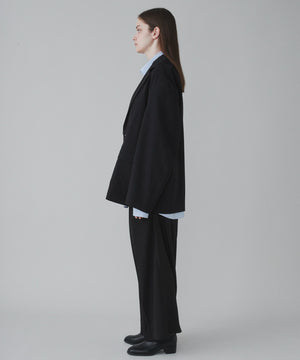 ブラック モデル：173cm L着用