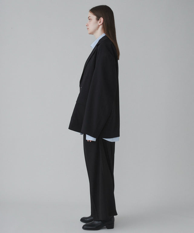 ブラック モデル：173cm L着用