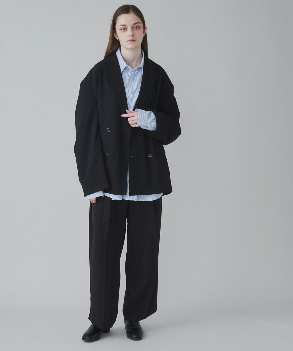 ブラック モデル：173cm L着用