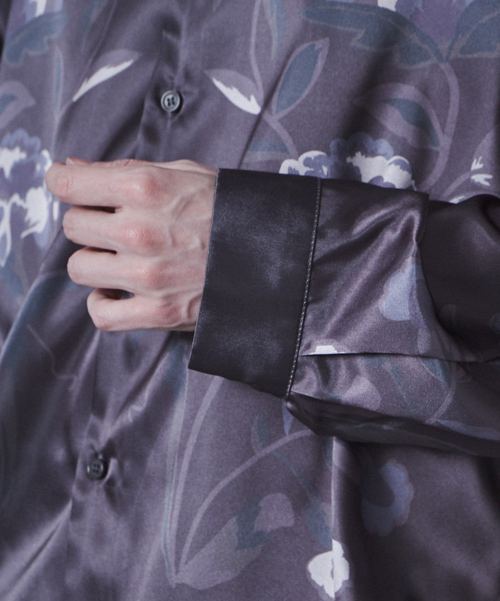 サテンプリントシャツ