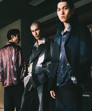 サテンプリントシャツ