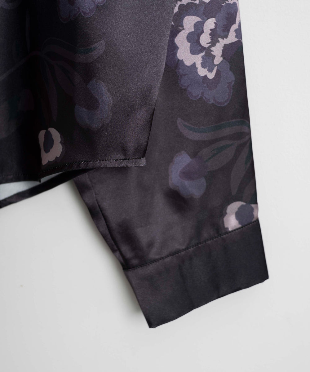 サテンプリントシャツ