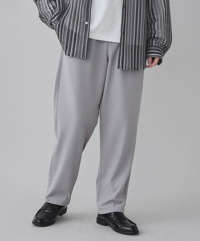 Lグレー モデル：180cm L着用