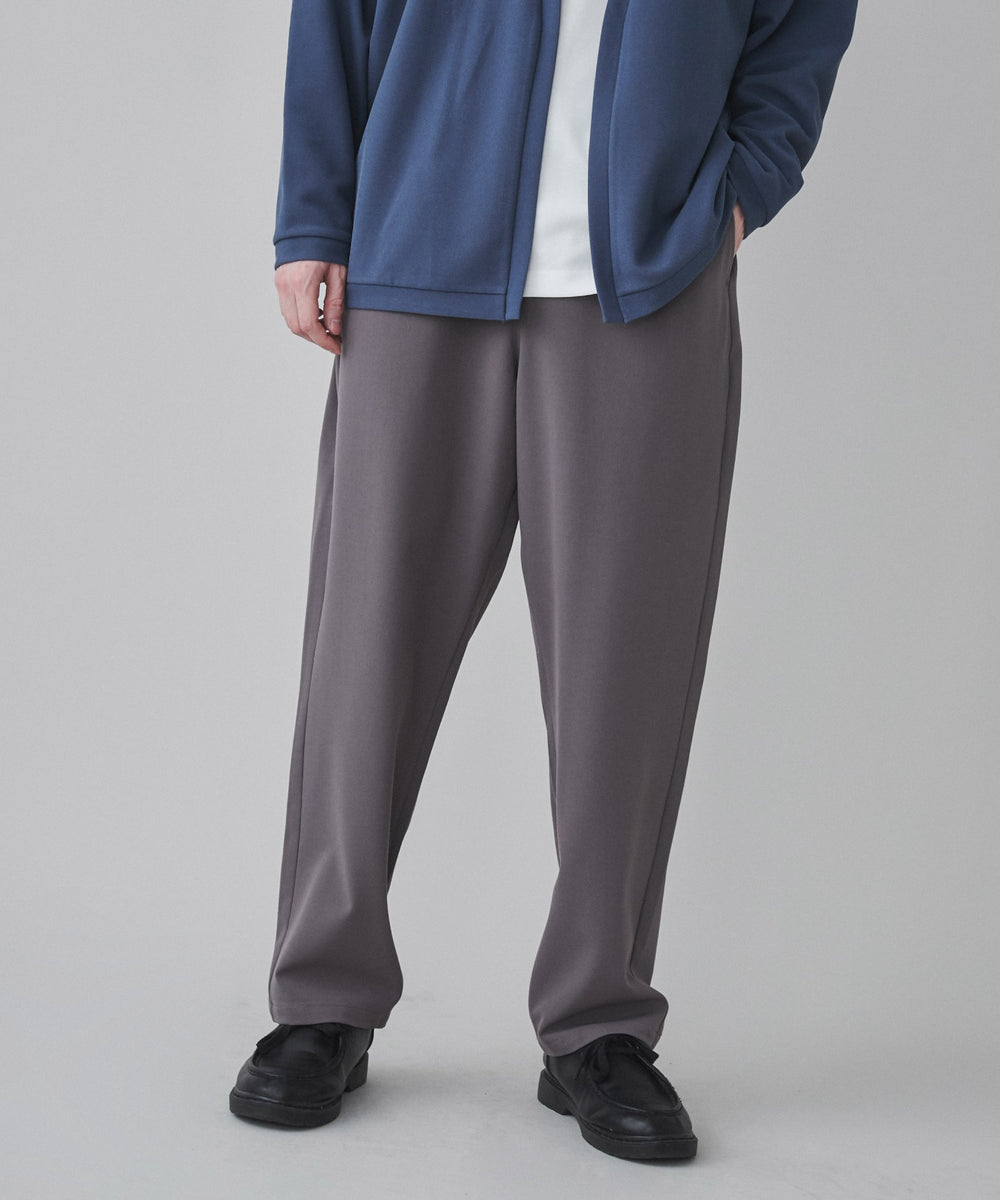 Dグレー モデル：180cm L着用