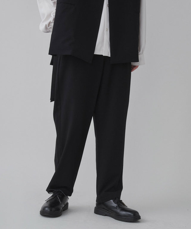 ブラック モデル：180cm L着用