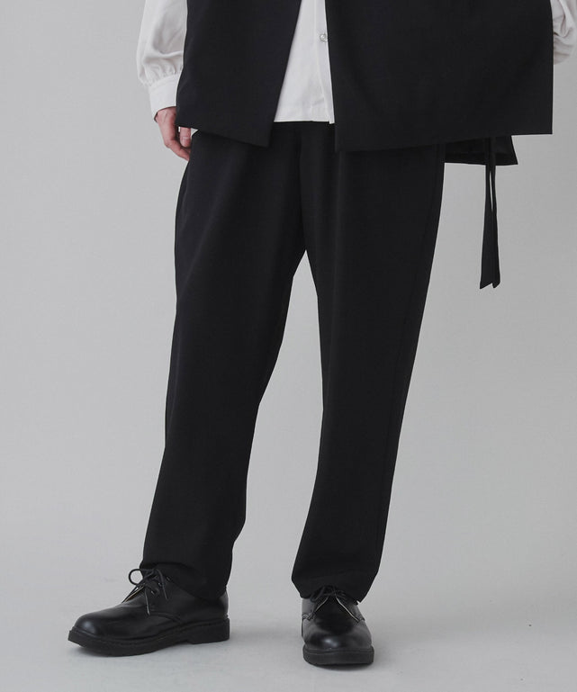 ブラック モデル：180cm L着用