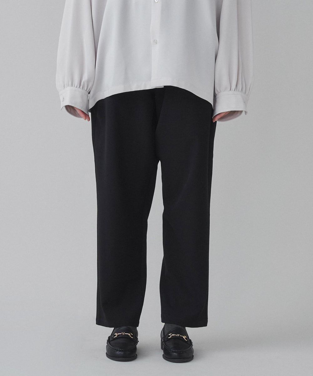 ブラック モデル：173cm L着用