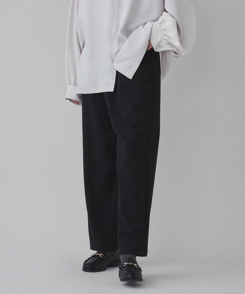 ブラック モデル：173cm L着用