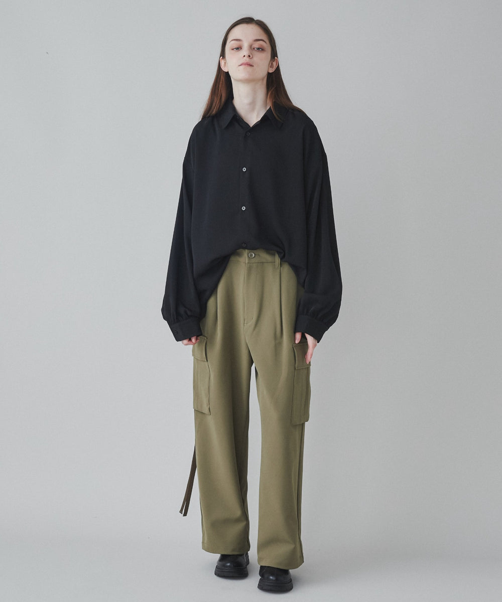 カーキ モデル：173cm L着用