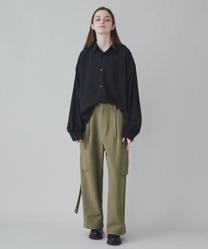 カーキ モデル：173cm L着用