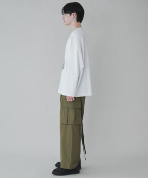 カーキ モデル：180cm L着用