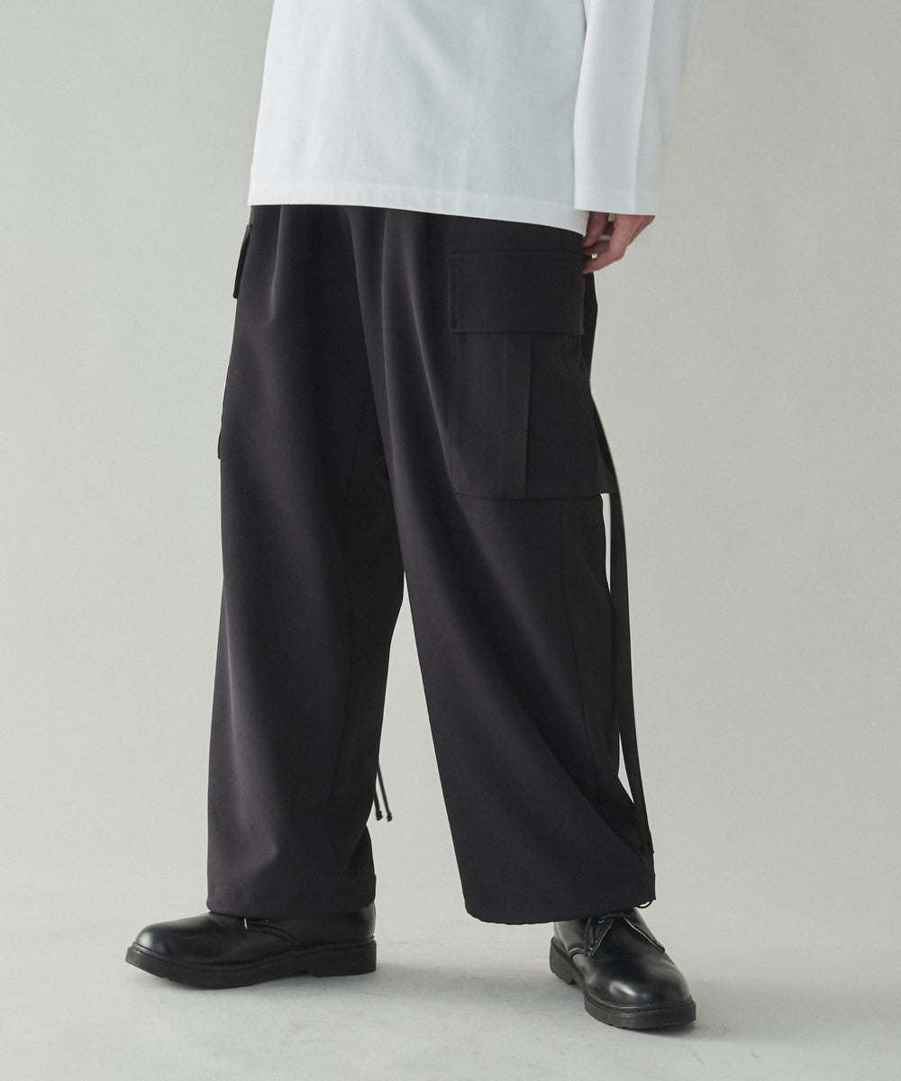 ブラック モデル：180cm L着用