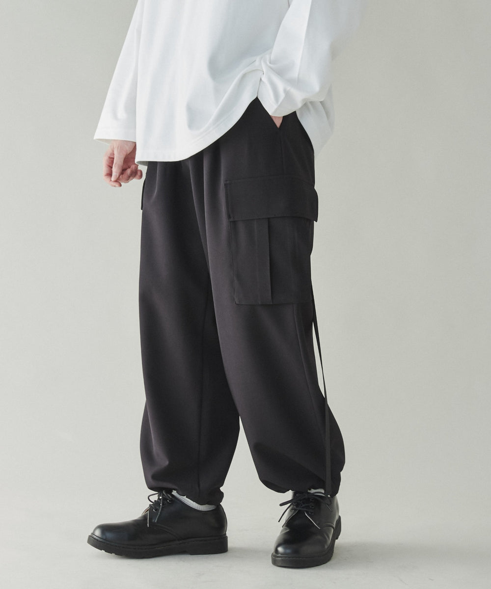 ブラック モデル：180cm L着用