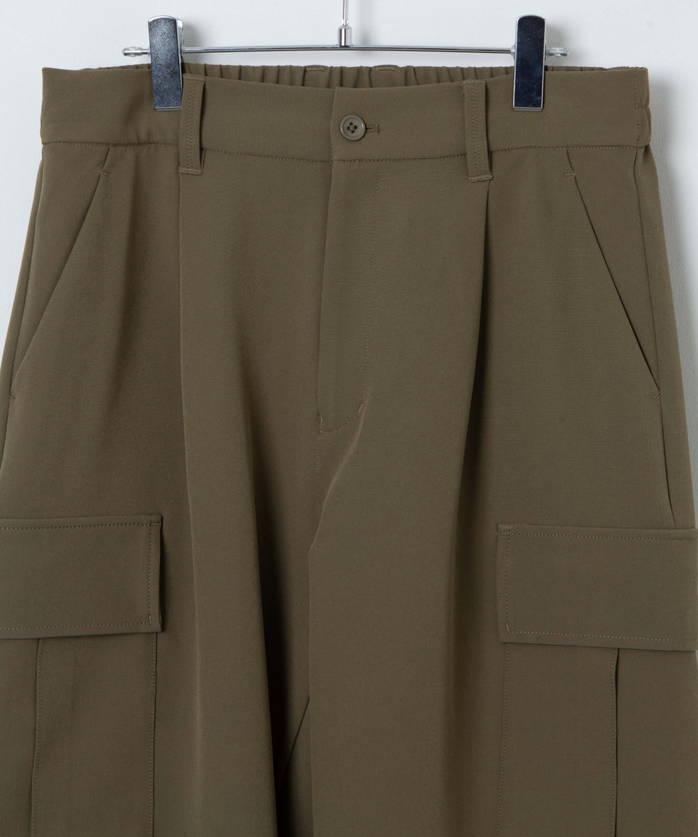 トロミカーゴスラックス