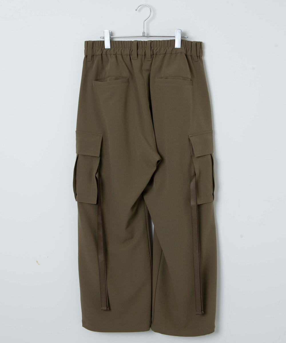 トロミカーゴスラックス