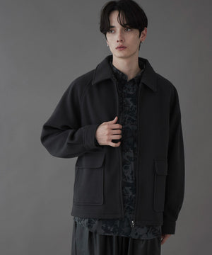 ブラック モデル：180cm L着用