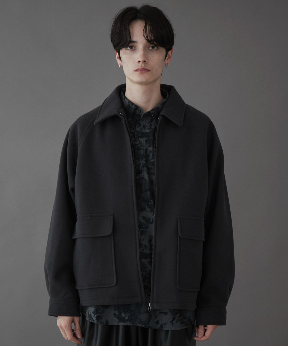 ブラック モデル：180cm L着用