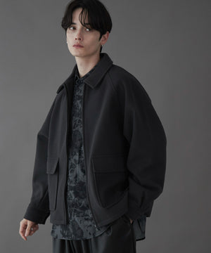 ブラック モデル：180cm L着用