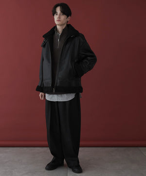 ブラック モデル：180cm L着用